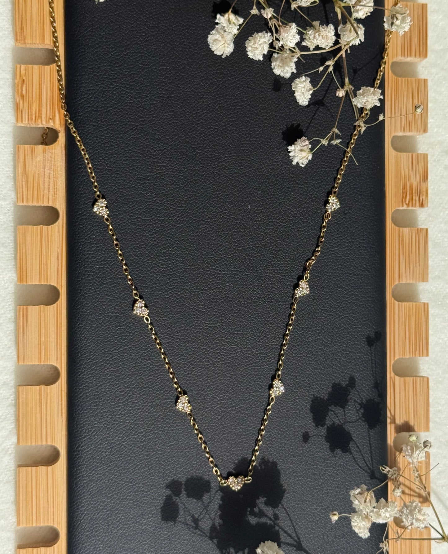 Collier Beijinhos de mãe