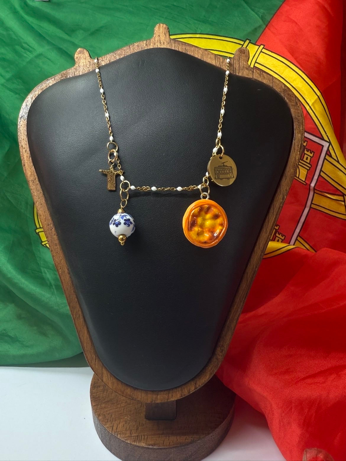 Collier Lisboa
